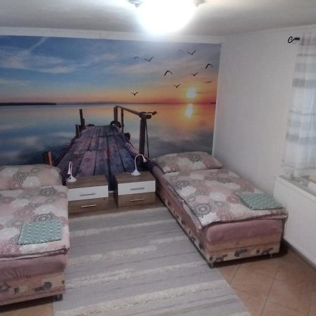 Apartman U Zlateho Krizku Велке-Мезиржичи Экстерьер фото